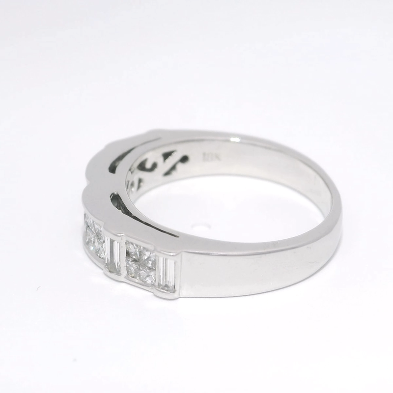 Timanttisormus 0.64ct | Valkokulta - Timanttisormukset - Muut valmistajat | Caratia