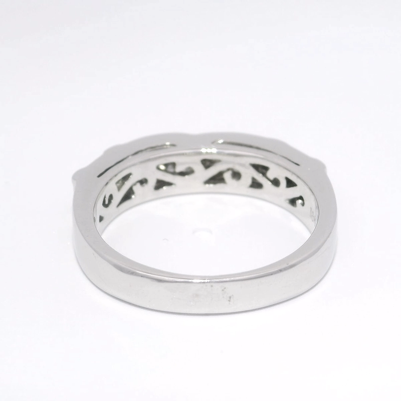 Timanttisormus 0.64ct | Valkokulta - Timanttisormukset - Muut valmistajat | Caratia