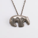 Kalevala Koru Kalevankarhu solkiriipus | Hopea - Riipukset ja kaulakorut - Kalevala Koru | Caratia