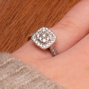 Timanttisormus 0.65ct | Valkokulta - Timanttisormukset - Princess/Story of Love | Caratia