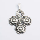 KIM | Hopea - Riipukset ja kaulakorut - Caratia | Caratia