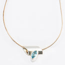 Kaunis Koru Lumi-riipus • Kirsti Doukas • Caratia