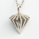 Lumoava riipus • Caratia