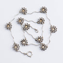 Kaulakoru • Caratia