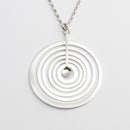 KIM | Hopea - Riipukset ja kaulakorut - Caratia | Caratia