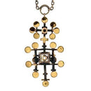 Turun Hopea • Pentti Sarpaneva Lehti-kaulakoru • Caratia